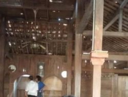 Para Pencinta Sejarah Islam Luar Pandeglang dan Banten Banyak Berkunjung ke Masjid Kuno Baitul Arsy