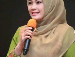 Hj. Irna Narulita Politisi Perempuan yang Responsif , Merakyat dan Dekat Masyarakat