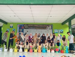 Menuju Adiwiyata Nasional, Mahasiswa PLP MTsN 1 Kota Serang Ciptakan Pot Unik